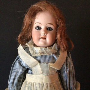 Antique Bisque Alice