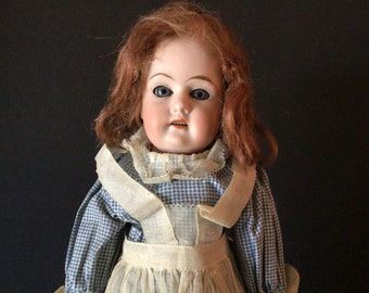 Antique Bisque Alice