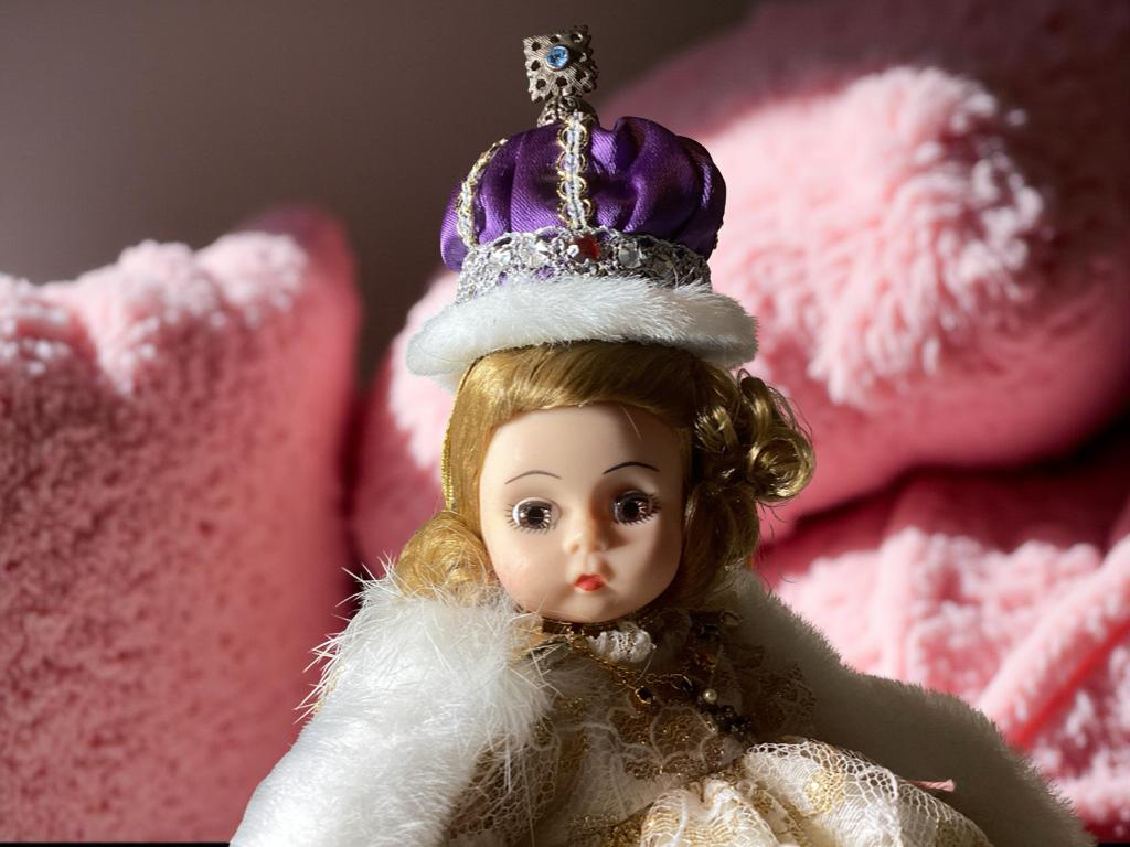 マダム アレクサンダー クイーン エリザベス #597 SLW (1954)