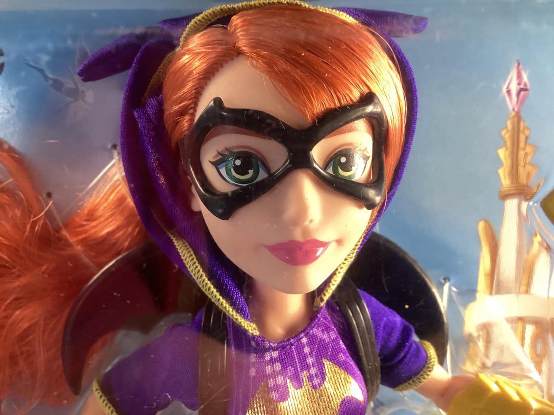 DC Super Hero Girl s 15cm Redhead Batgirl in Collectible