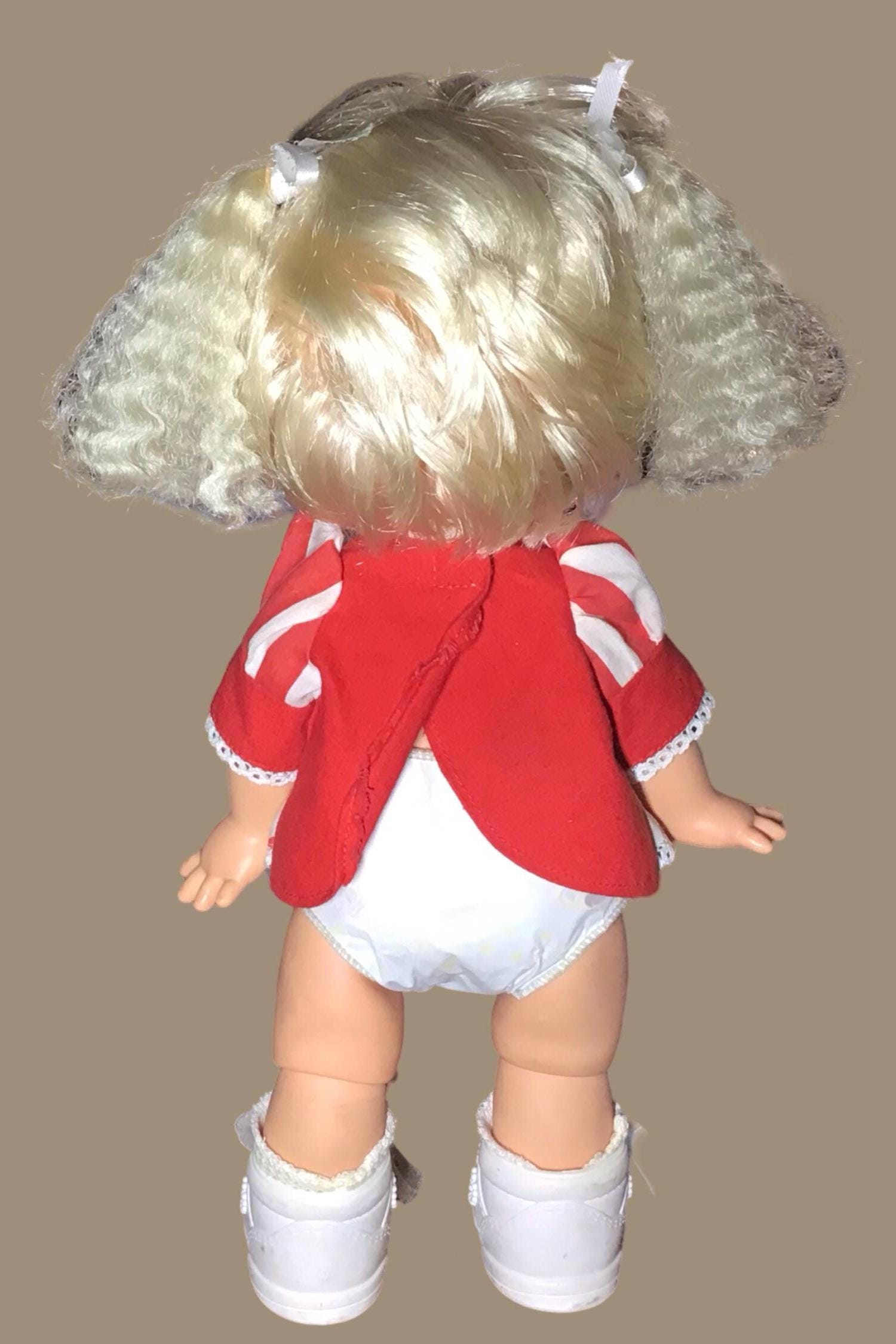 ベビーフェイスドールがスージーを驚かせる - Etsy 日本