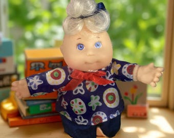 Vintage 1995 Cabbage Patch Mini Baby Doll – Gabby Ada, Platinum Hair