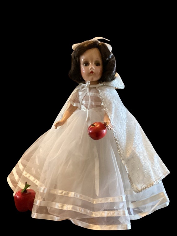 Madame Alexander's Snow White - Etsy