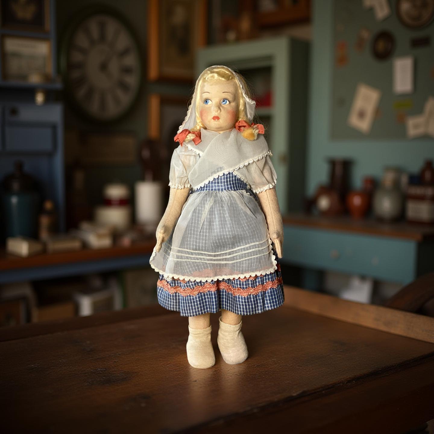 イタリア製／レンチドール／アンチィークドール/フェルト人形 1960年代のヴィンテージイタリア製レンチフェルト人形 - 15インチ