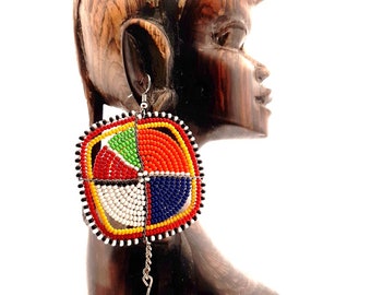 Pendientes originales Kenya Masai hechos a mano en abalorios multicolores, piezas únicas artesanales, colgantes de varias formas