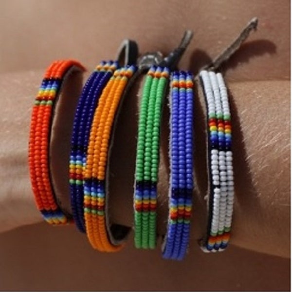 Bracciale Masai uomo/donna originale Kenya realizzato a mano in perline multicolor, artigianale pezzo unico a striscia sottile, regolabile