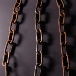 Heavy Duty Rusted Steel Chain – Industrial Hardware – Raw Metal Loft Decor – Vintage Factory Links