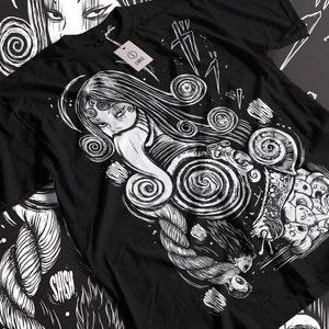 Unisex Horror Manga Creepy Girl T-Shirt, Dark Anime Gothic T-Shirt, Manga Gothic T-Shirt Inactive