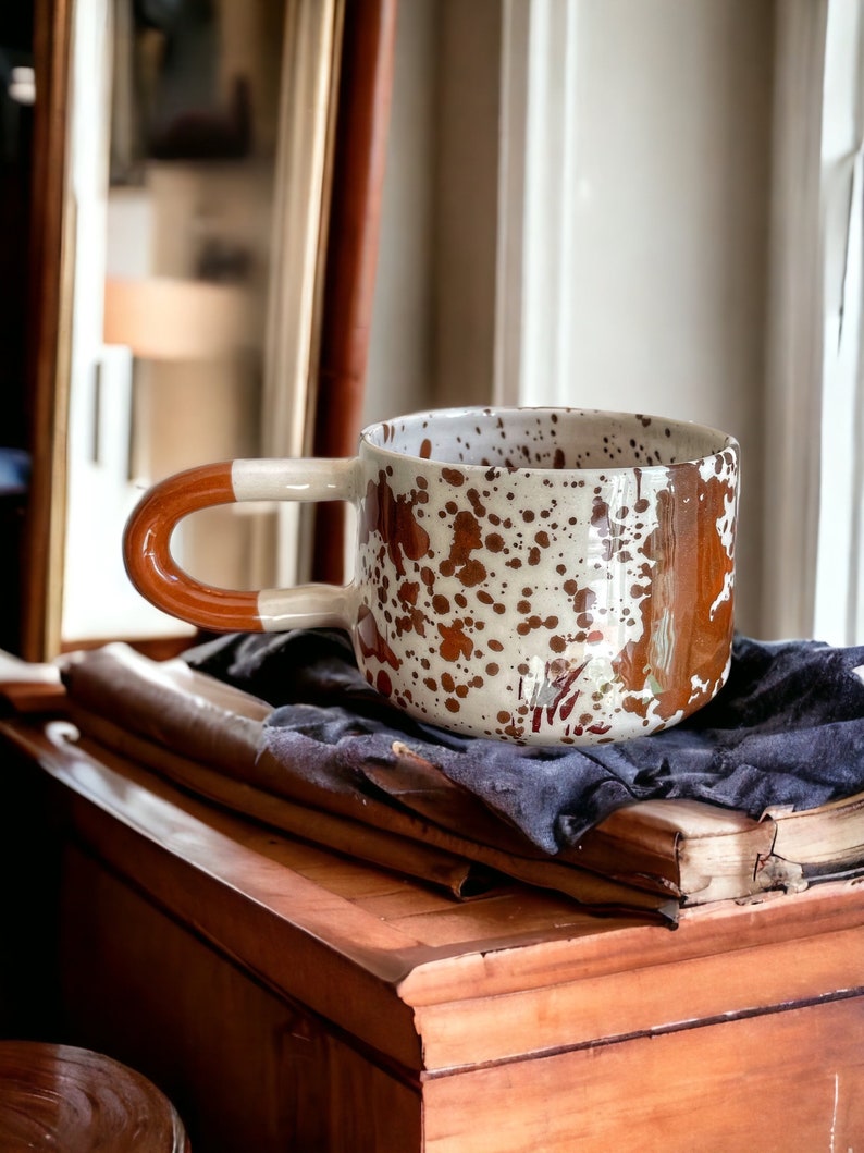 Tazza in ceramica fatta a mano unica, tazza da caffè in ceramica minimalista per l'arredamento della casa e della cucina, tazza da tè nordica per regalo da ufficio immagine 3