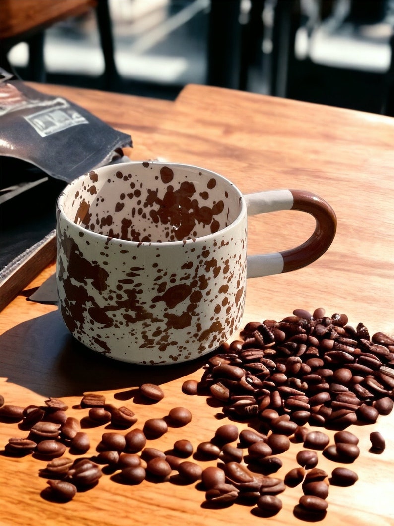 Tazza in ceramica fatta a mano unica, tazza da caffè in ceramica minimalista per l'arredamento della casa e della cucina, tazza da tè nordica per regalo da ufficio immagine 1