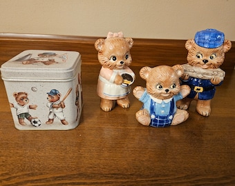 Vintage 3 ours peints à la main - papa ours, maman ours et bébé ours - boîte métallique ours