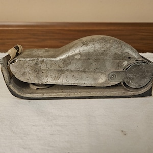 Vintage Hand Sander Made by ToolCraft Corp. Chicago, ILL. Named the Super Sander.