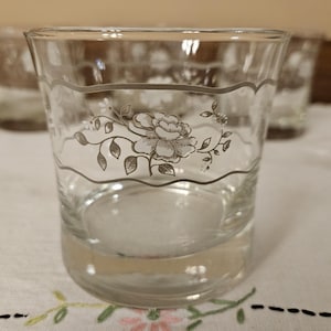 Vintage Set of 6 Cocktail Glass Gray White with Floral Pattern by JMB Marketing.  Old Fashioned Glass.