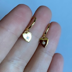 Loveheart Gold Huggie Ohrring - 14k Vergoldet, Zierliche Ohrringe, Stapel Ohrringe, Hoop Ohrring