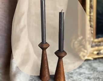 Elegant Wooden Candle Holder Set - Minimalist Scandinavian Design, Stylish Home Accessory for Relaxation, Perfect Table Centerpiece