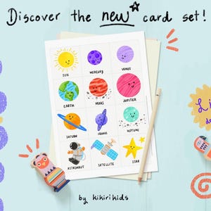 Puede incluir: Un conjunto de tarjetas de memoria imprimibles de colores con ilustraciones de planetas, el sol, una estrella, un astronauta y un sat&eacute;lite. El texto en las tarjetas incluye los nombres de los planetas, "Sol", "Estrella", "Astronauta" y "Sat&eacute;lite".