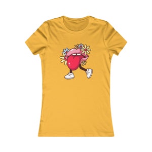 Kiss My Daisy-Women&#39;s Favorite FITTED Tee