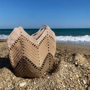 Crochet Colorful Beach Tote Bag - Easy Pattern