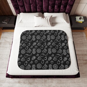 couverture de fruits, couvertures alimentaires, couverture cerise, couverture gourmande, couverture banane, couverture citron, couverture ananas, couverture noir et blanc, cadeau