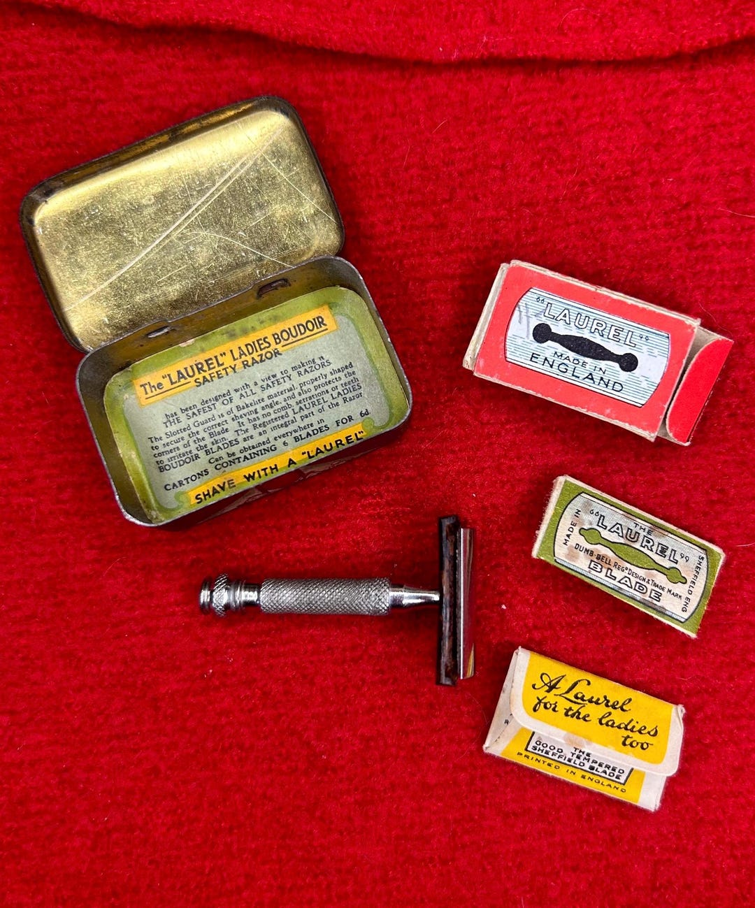 Lady Regiment Razor 1940’s ‘the Laurel’ Ladies Boudoir Razor Kit - Etsy UK
