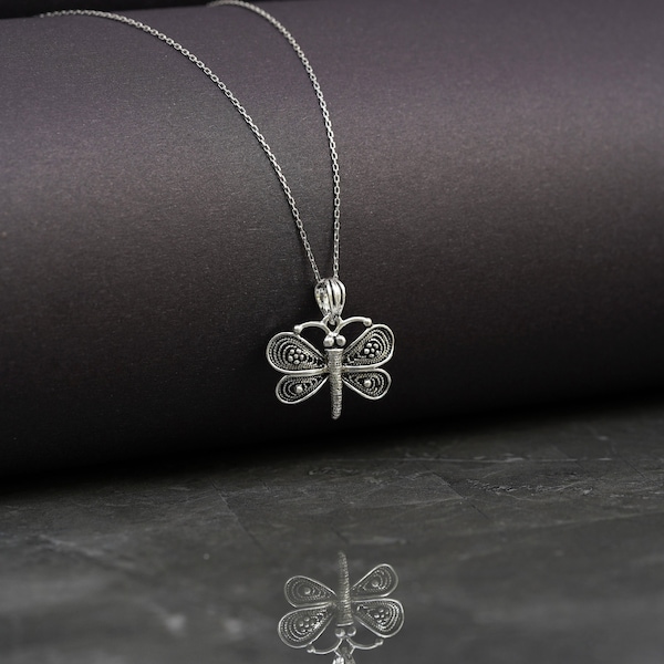 Symbole de transformation et de nouveau départ, collier en argent avec pendentif papillon pour femme, symbole de la renaissance