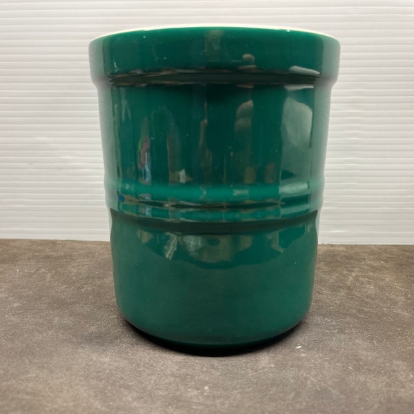 One (1) Le Gourmet Chef Crock 6" Stoneware Green Utensil Holder Baking Canister