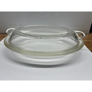 One (1) HTF Rare Pyrex 110-C with Matching Bottom Vintage 40&#39;s - 50&#39;s