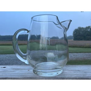 One (1) Tall Ice Tea Water Pitcher MCM Vintage Collectable Etched &quot;T&quot;
