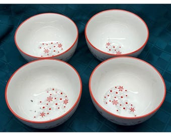 Ensemble de quatre (4) bols de Noël Winter Woods de Martha Stewart