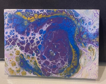 Acrylic paint pour