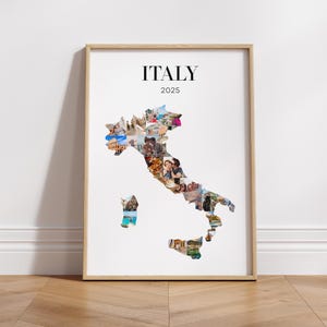 Può includere: Stampa incorniciata con un collage di foto a forma di Italia. La parola "ITALY" è stampata sopra la mappa, con "2025" sotto. La cornice è in legno chiaro e lo sfondo è bianco.