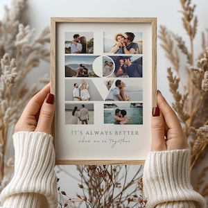 Peut inclure: Un collage de photos encadré d'un couple dans différentes poses. Les photos sont disposées en forme du mot "LOVE" avec le texte "It's always better when we're together" en dessous.