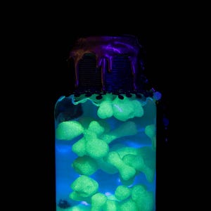 Glow-in-the-Dark fles Halloween-drankje: Gothic Witchy-decor afbeelding 5