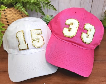 Gorra de béisbol personalizable con parche de número de chenilla / Gorra de béisbol para mamás / Gorra con número / Gorras de verano para equipos / Ropa deportiva infantil para equipos