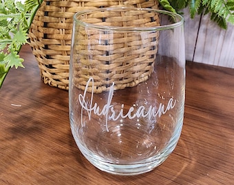 Etched Team Stemless Wine Glass / College Football Gift / College Engraved Cup / Custom Wine Glass / Football Wine Glass / Football Gift