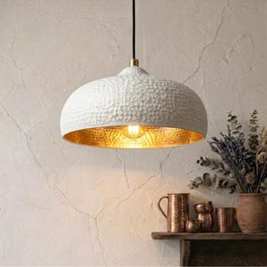 Hammered Copper Pendant Light – Modern Ceiling Lamp with Warm Golden Interior