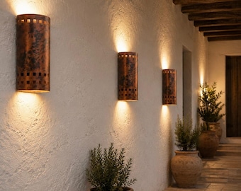 Handgemaakte koperen wandlamp, gehamerde wandlamp, rustieke moderne wandlamp, Marokkaanse koperen verlichting, armatuur voor binnen en buiten