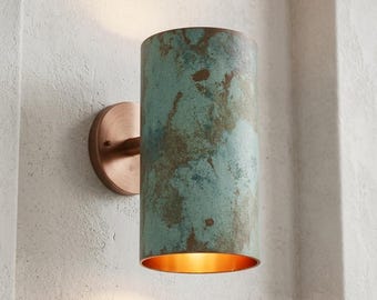Handgemaakte koperen wandlamp met patina | Rustieke buitenwandlamp | Groene koperen wandlamp | Industriële boho-verlichting