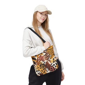 Einkaufstasche mit abstrakten Tiermotiven | Leopard Tiger Patchwork Muster