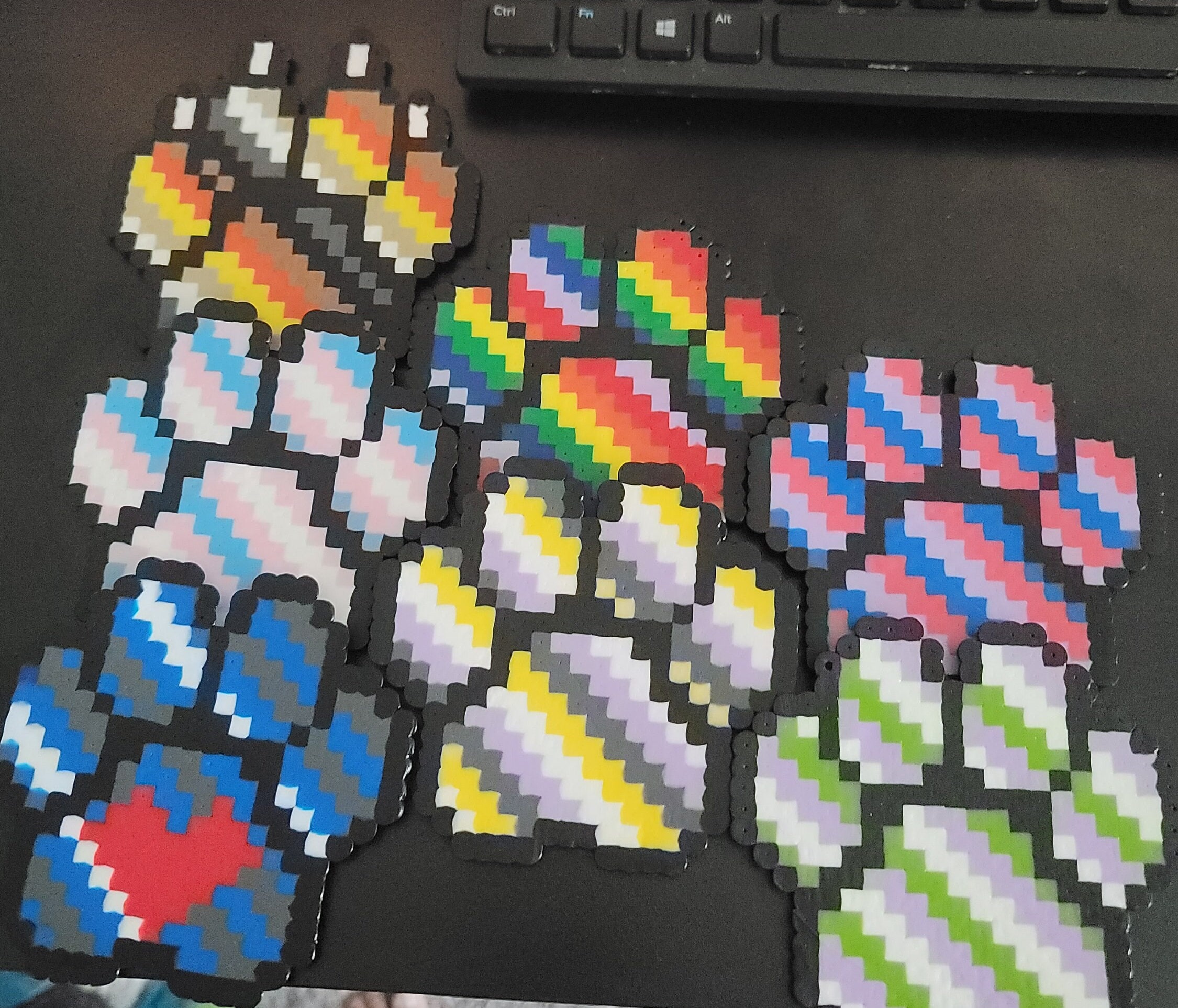 Rainbow Friends Roblox Keychains Perler Bead Art Red/orange/green