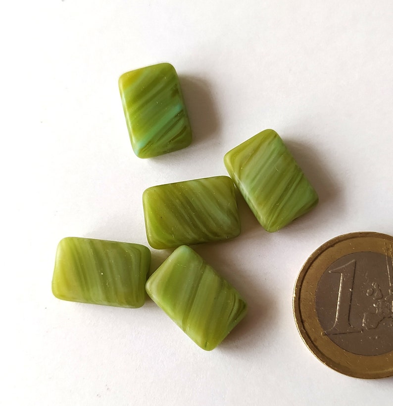 5 green matt rectangular glass beads image 1