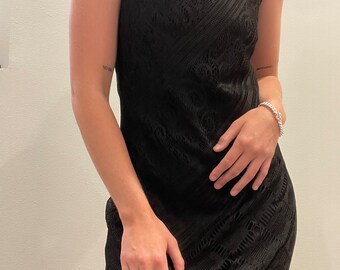 beeg black dress Sleeveless Crepe Button-Front Mini Dress