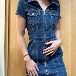 chinese dress ladies Guess Womens Eco Edna Dress, Bodeguita Dark, Medium at Amazon Women's  Clothing store