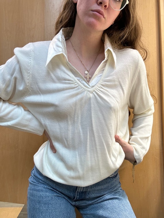 Women’s Vintage Cream Long Sleeve Sweater