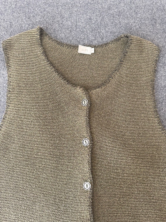 Women’s Vintage Green Sweater Vest - image 8