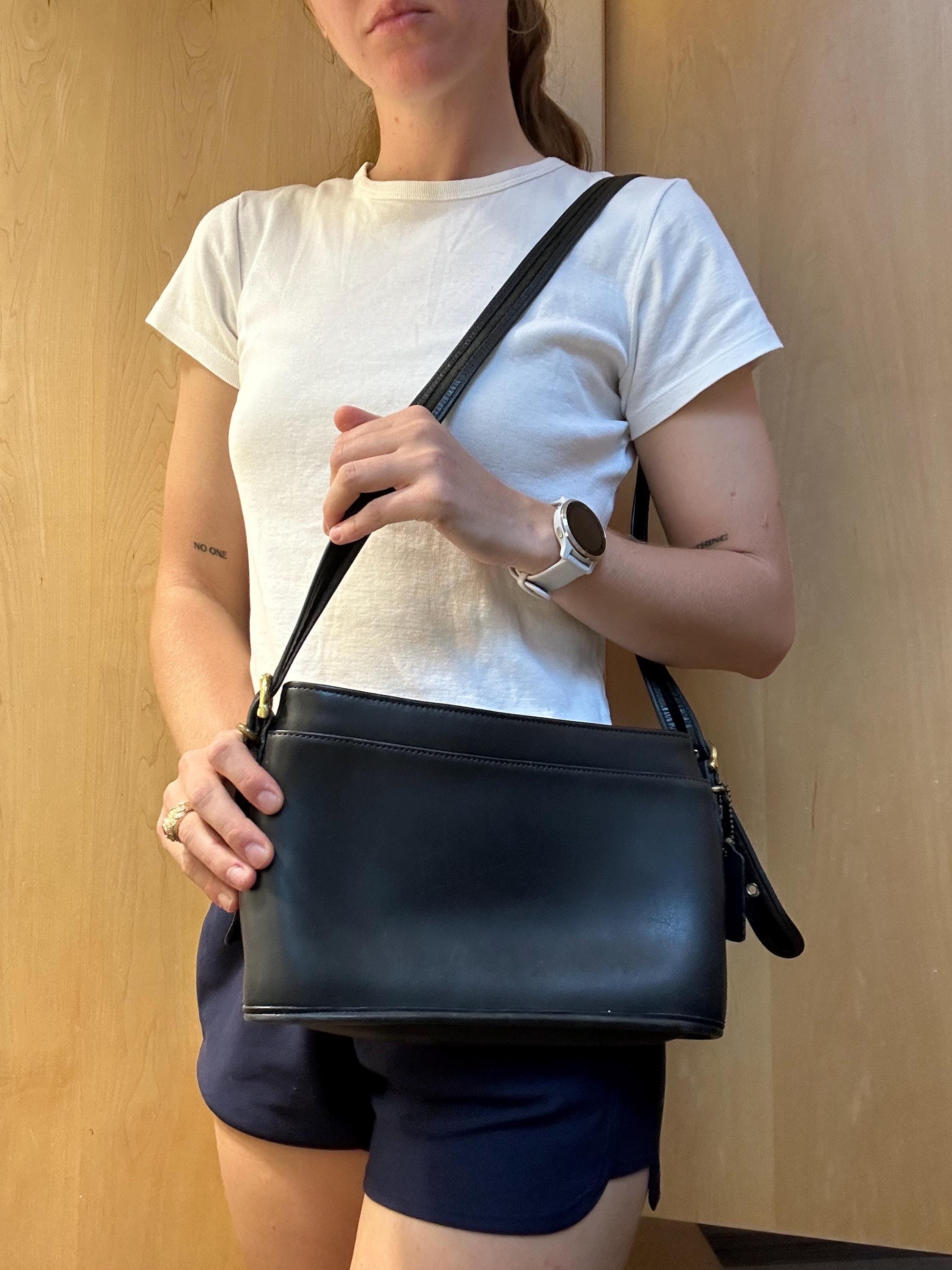 バッグ COACH USA Vintage Leather Dome 2Way Bag Old Coach USA Made 9942 2WAY Leather Shoulder Bag Red Rare