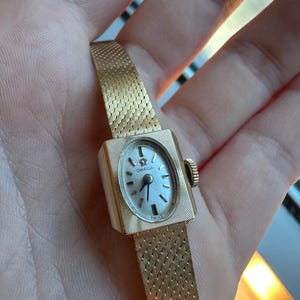 14K Yellow Gold Vintage Ladies Omega Watch