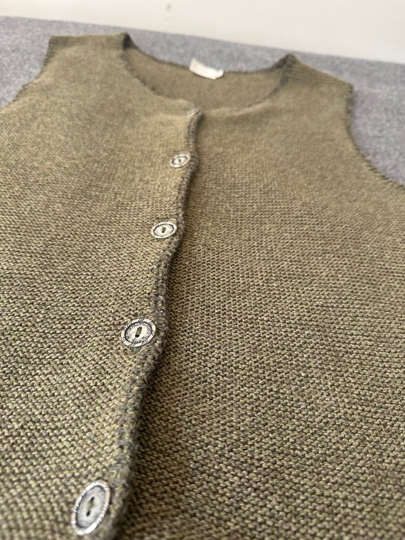 Women’s Vintage Green Sweater Vest - image 7