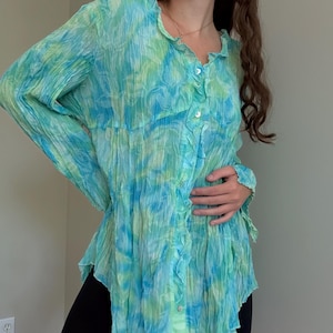 Vintage Ladies ‘Coldwater Creek’ Blue and Green Plisse Blouse