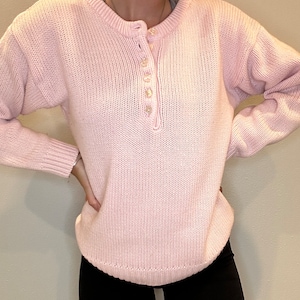 Vintage Women’s Soft Pink Knit Sweater